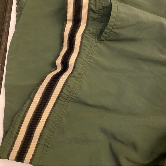 Men’s unisex Gap Y2k green nylon stripe track pants wide leg adjustable belt - Picture 11 of 16
